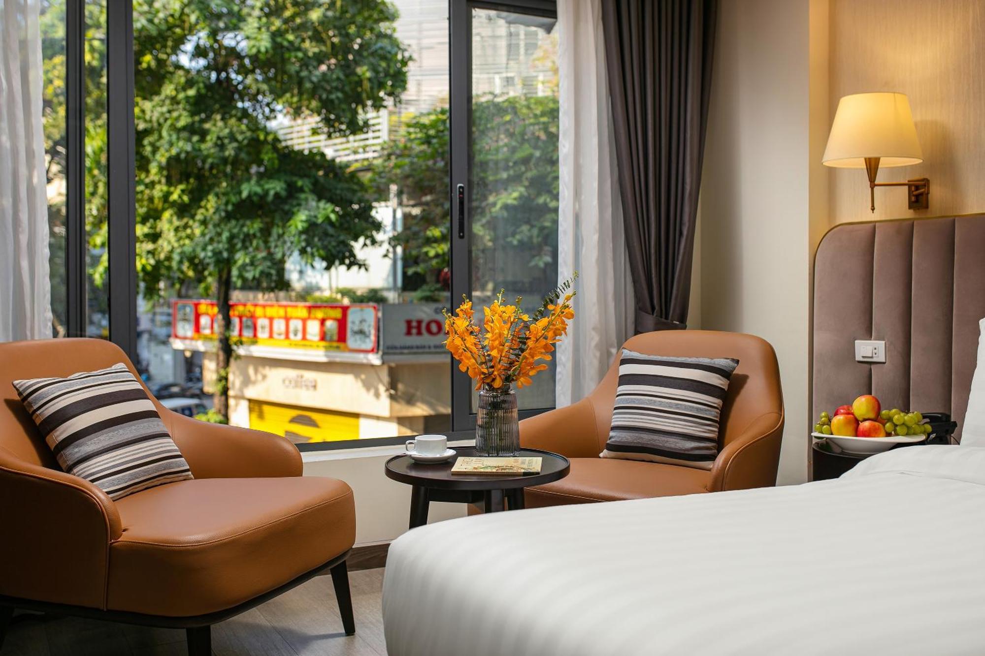 San Palace Hotel & Rooftop — Photos 1