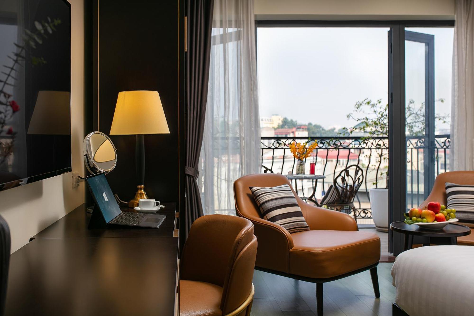 San Palace Hotel & Rooftop, Hanoi